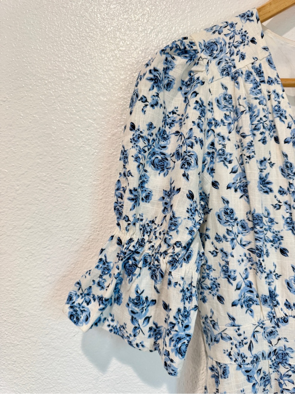 DISSH Blue Floral Button Up V Neck Maxi Dress Puff Sleeve Cottagecore Romantic 6 - Picture 2 of 8